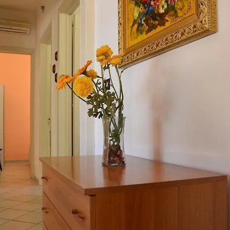 Padula Bianca - Con Accesso Privato Per La * Rivabella