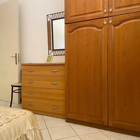 Padula Bianca - Con Accesso Privato Per La *