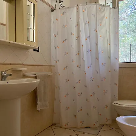 Padula Bianca - Con Accesso Privato Per La * Rivabella