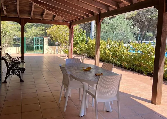 Padula Bianca - Con Accesso Privato Per La - By Click Salento